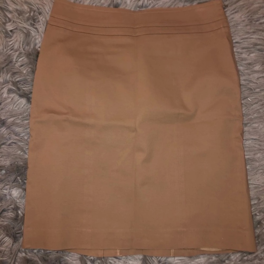 Women’s skirt size 6